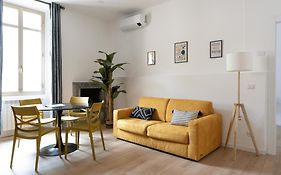 Comostay